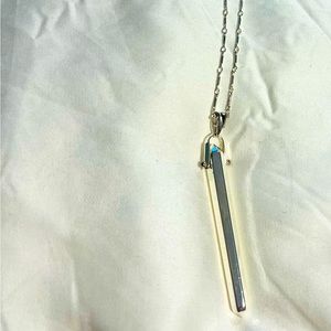 Stella & Dot Rebel extra long necklace in silver-tone. Condition: Good